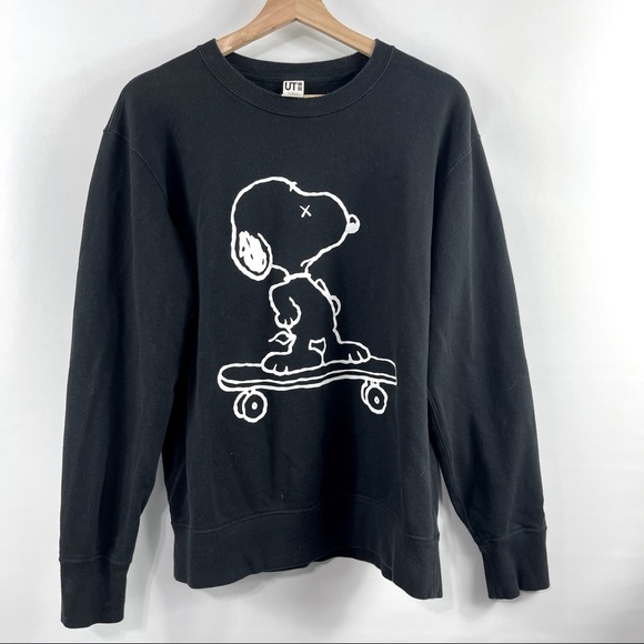 Uniqlo x KAWS Other - Kaws X Uniqlo Peanuts Sweatshirt Graphic Pullover Color: Black Size Large
